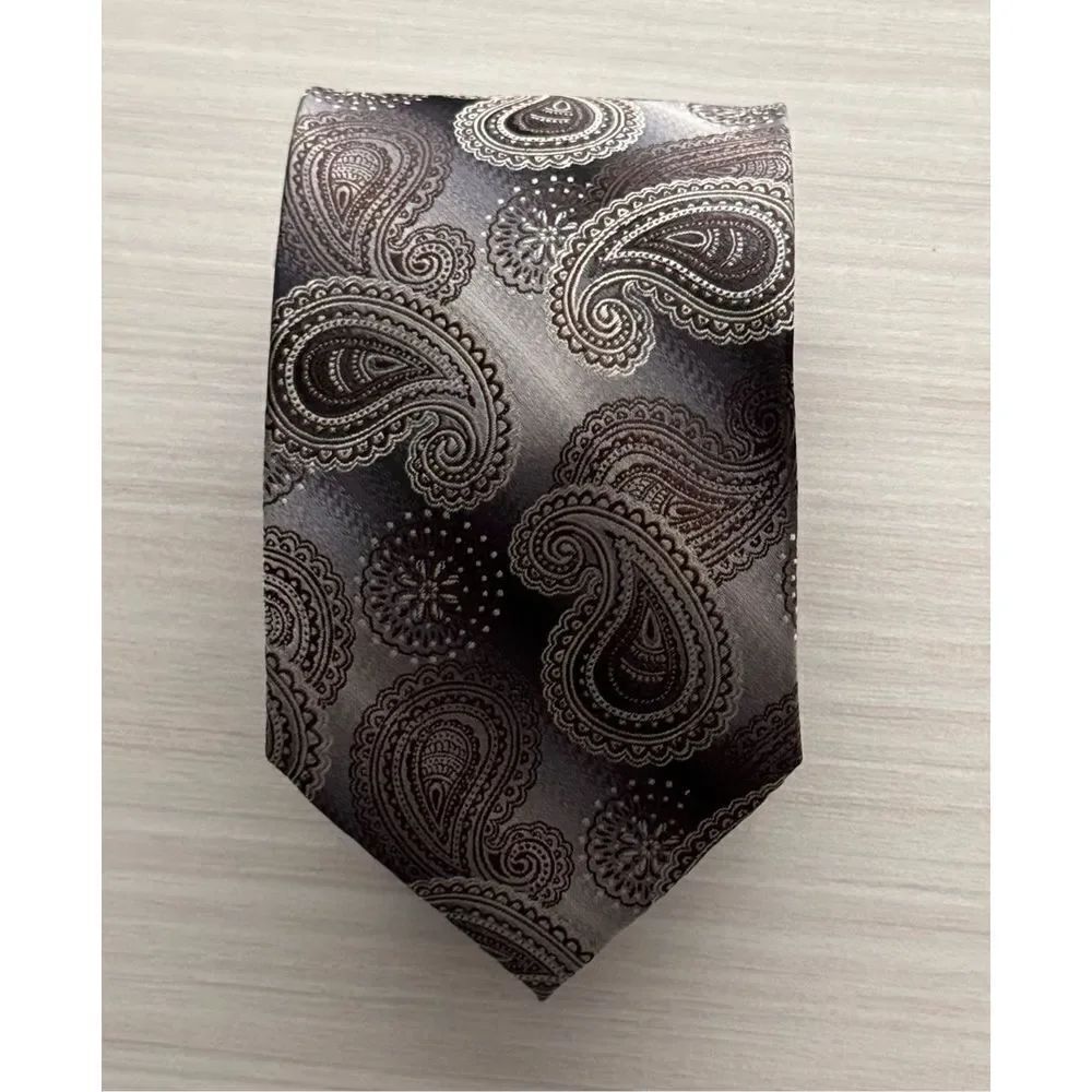 Covington Polyester Paisley Tie